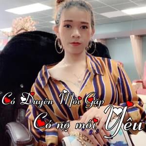 Meet your Posher, Ellie